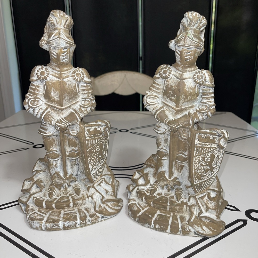 Vtg Knights 1963 Universal Statuary Corp. St of 2 Resin Bookend Halloween